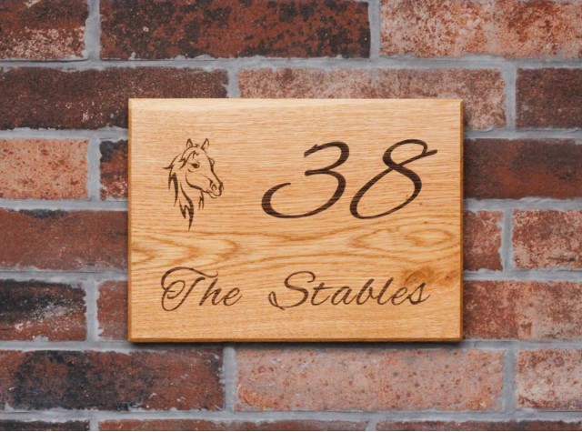 Personalised Welsh Oak House Sign Size 200mm x 300mm